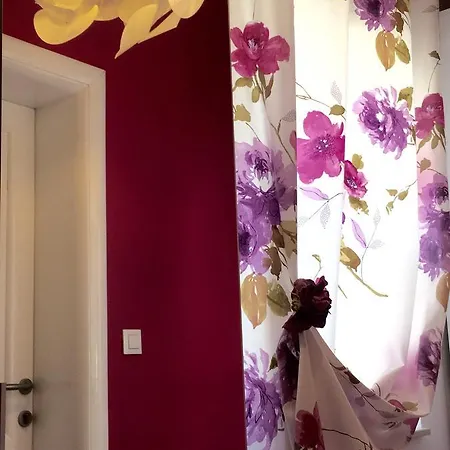 Apartment Luxury Marhella & Jakov *